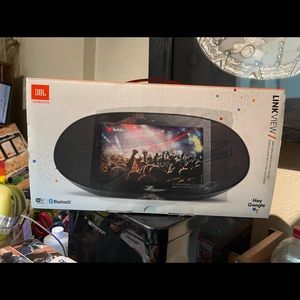 Google enabled 8” smart screen JBL